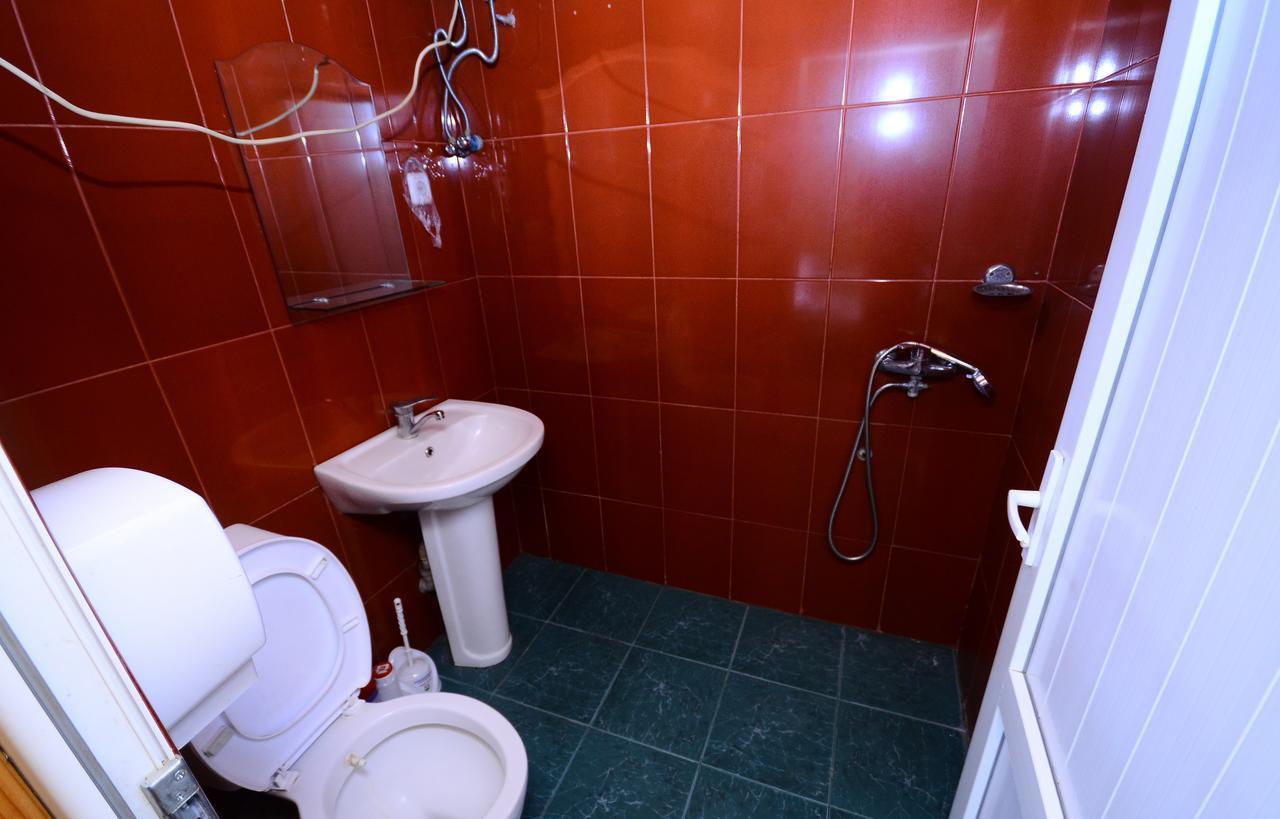 Zebo Hotel Батуми Екстериор снимка