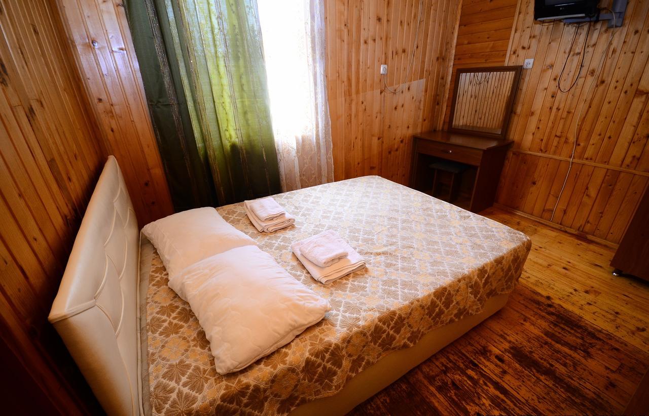 Zebo Hotel Батуми Екстериор снимка